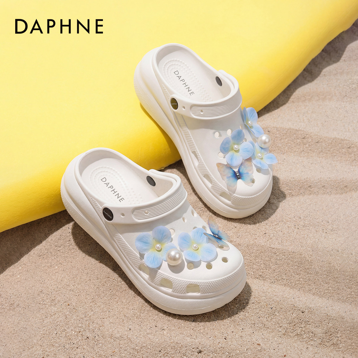 达芙妮厚底洞洞鞋女款2026新款夏季外穿半拖增高凉鞋包头沙滩拖鞋