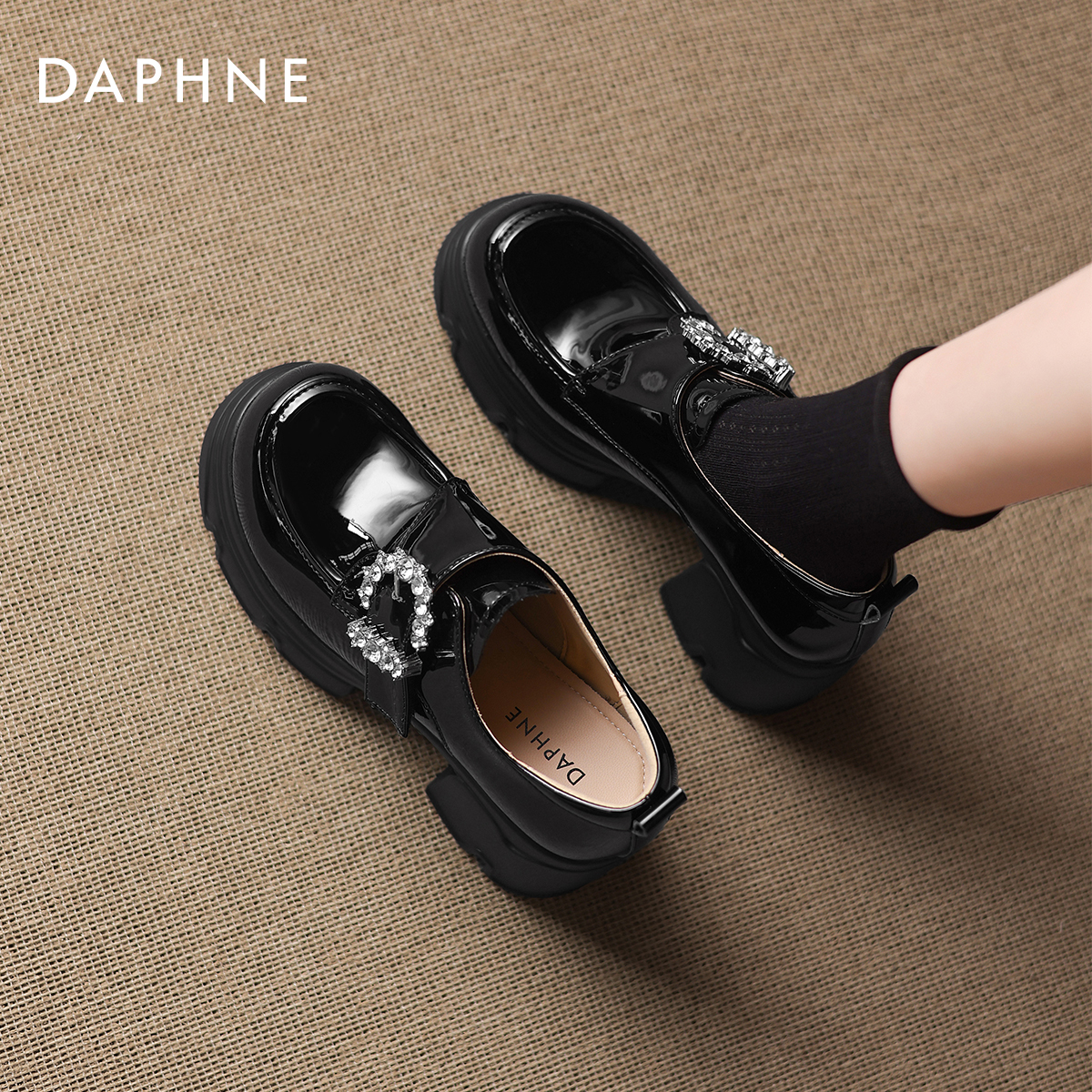 达芙妮厚底乐福鞋小皮鞋高跟单鞋