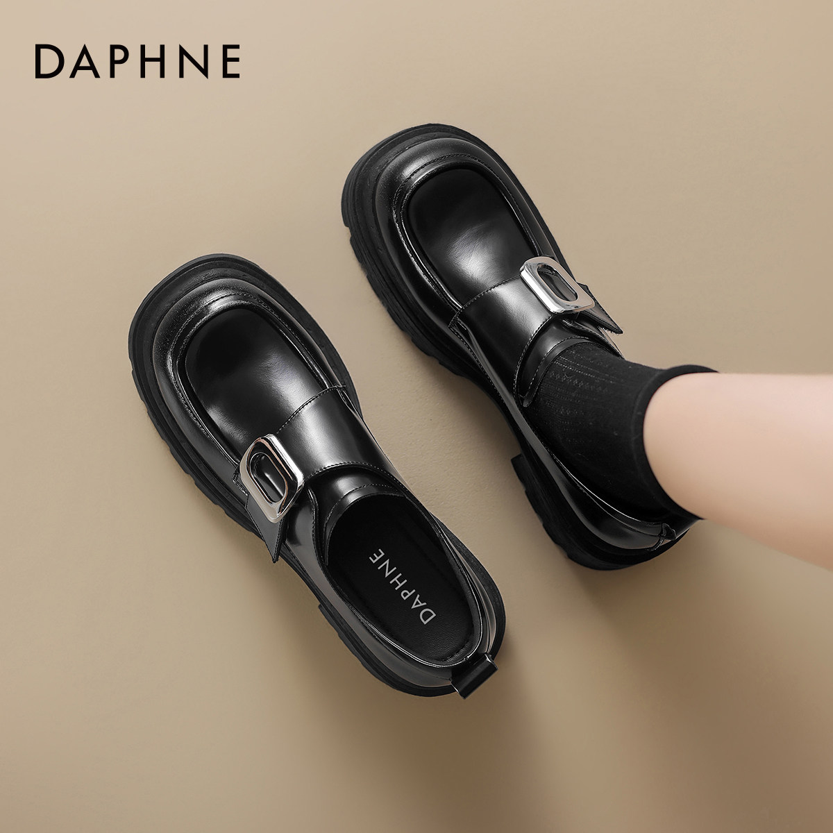 英伦风黑色小皮鞋女款厚底乐福鞋