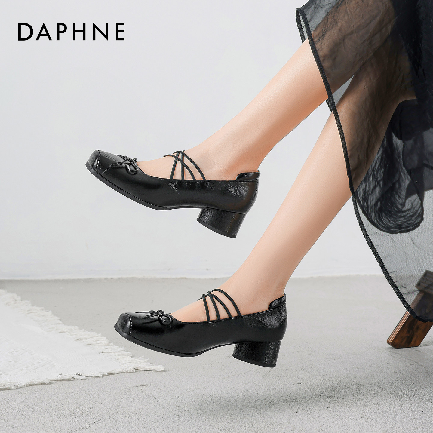 达芙妮芭蕾单鞋女2026春季新款法式绝美玛丽珍女鞋浅口黑色小皮鞋