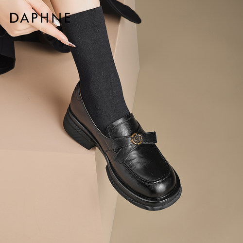 达芙妮黑色复古乐福鞋女