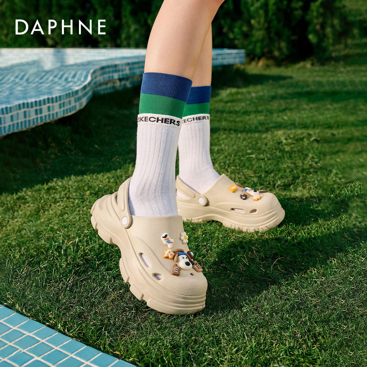 达芙妮厚底洞洞鞋2026新款夏季外穿包头凉鞋沙滩女款巨好看女鞋子