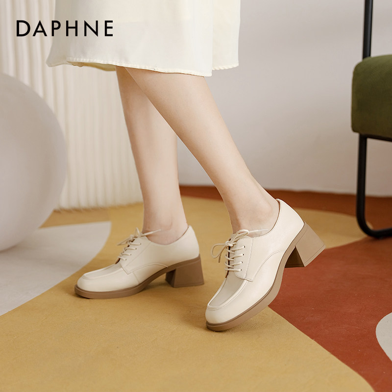 达芙妮英伦风小皮鞋女2026新款气质单鞋子女系带厚底粗跟乐福鞋女
