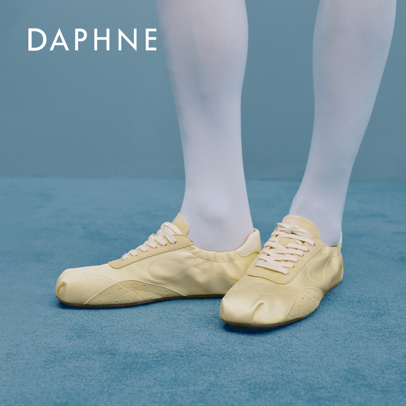 达芙妮云软芭蕾德训鞋女款2026春季新款平底单鞋红色休闲舞鞋子女,女鞋,时尚芭蕾鞋,淘宝优惠券,粉丝福利购,淘宝优惠卷