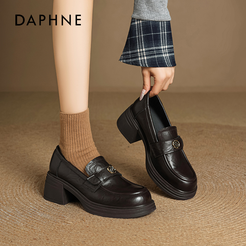 达芙妮棕色山茶花乐福鞋一脚蹬