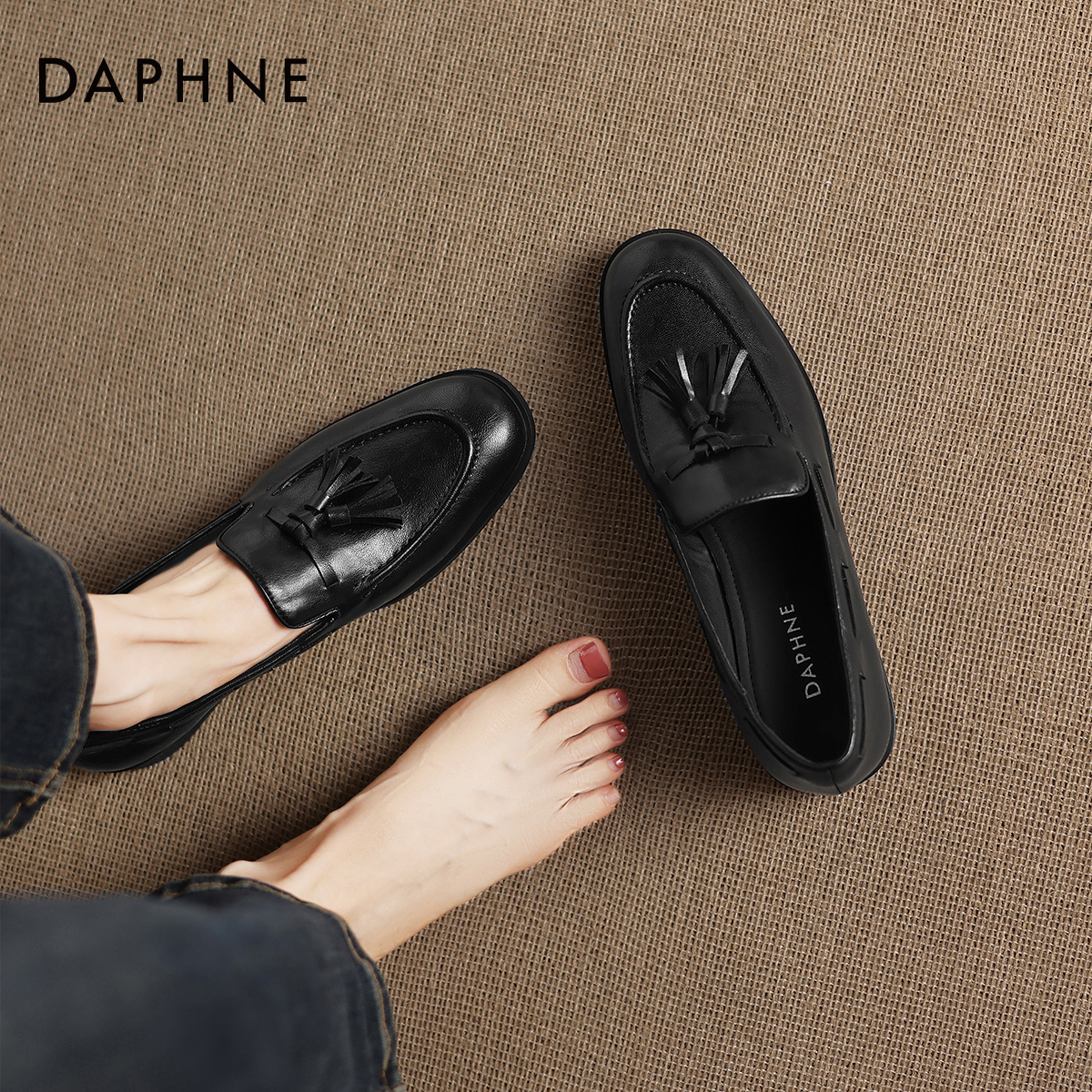 达芙妮乐福鞋女黑色百搭小皮鞋