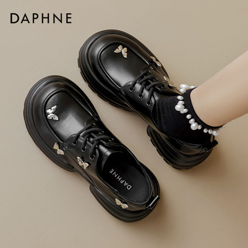 达芙妮蝴蝶闪闪乐福鞋