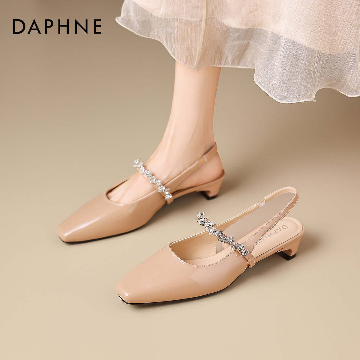 达芙妮裸色凉鞋女款夏季单鞋2026新款包头凉拖女鞋玛丽珍小皮鞋