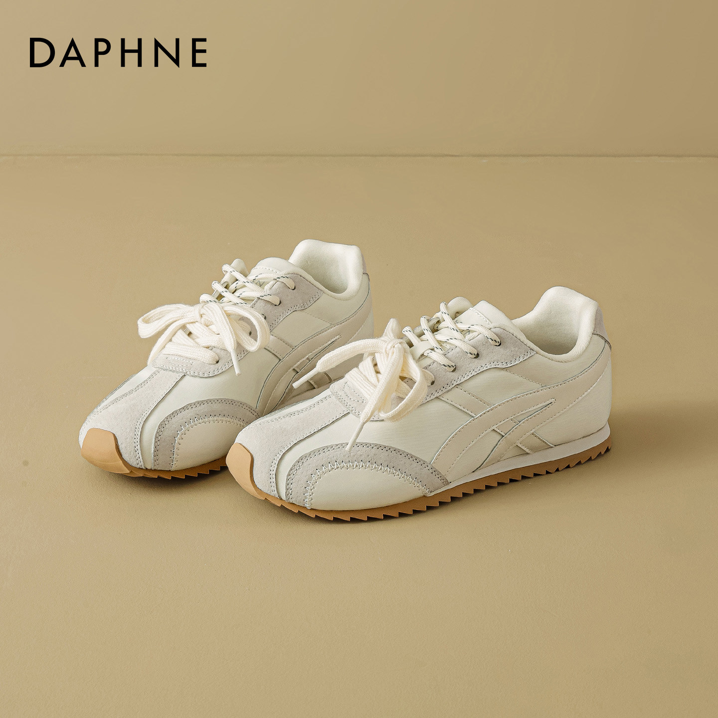 达芙妮厚底德训鞋女2026新款春季芭蕾小白鞋休闲阿软底甘运动鞋子