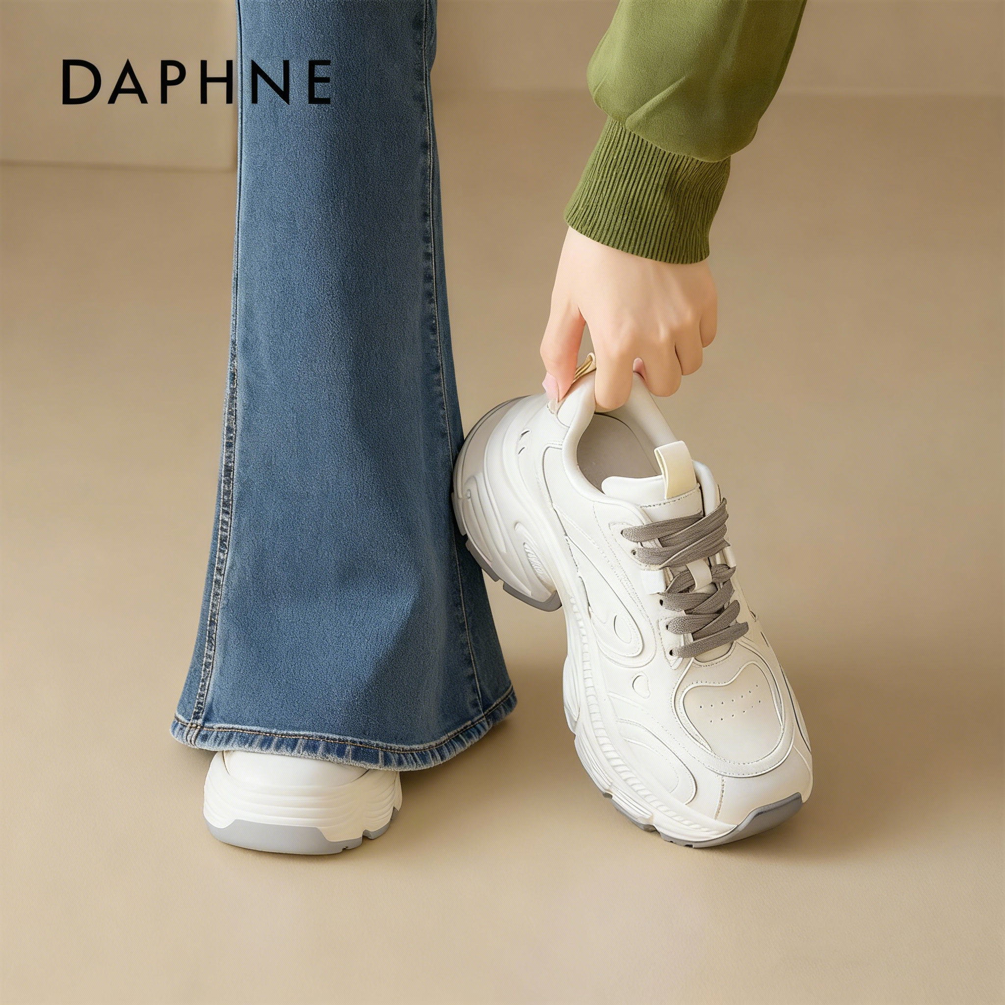 达芙妮白色厚底老爹鞋增高韩系