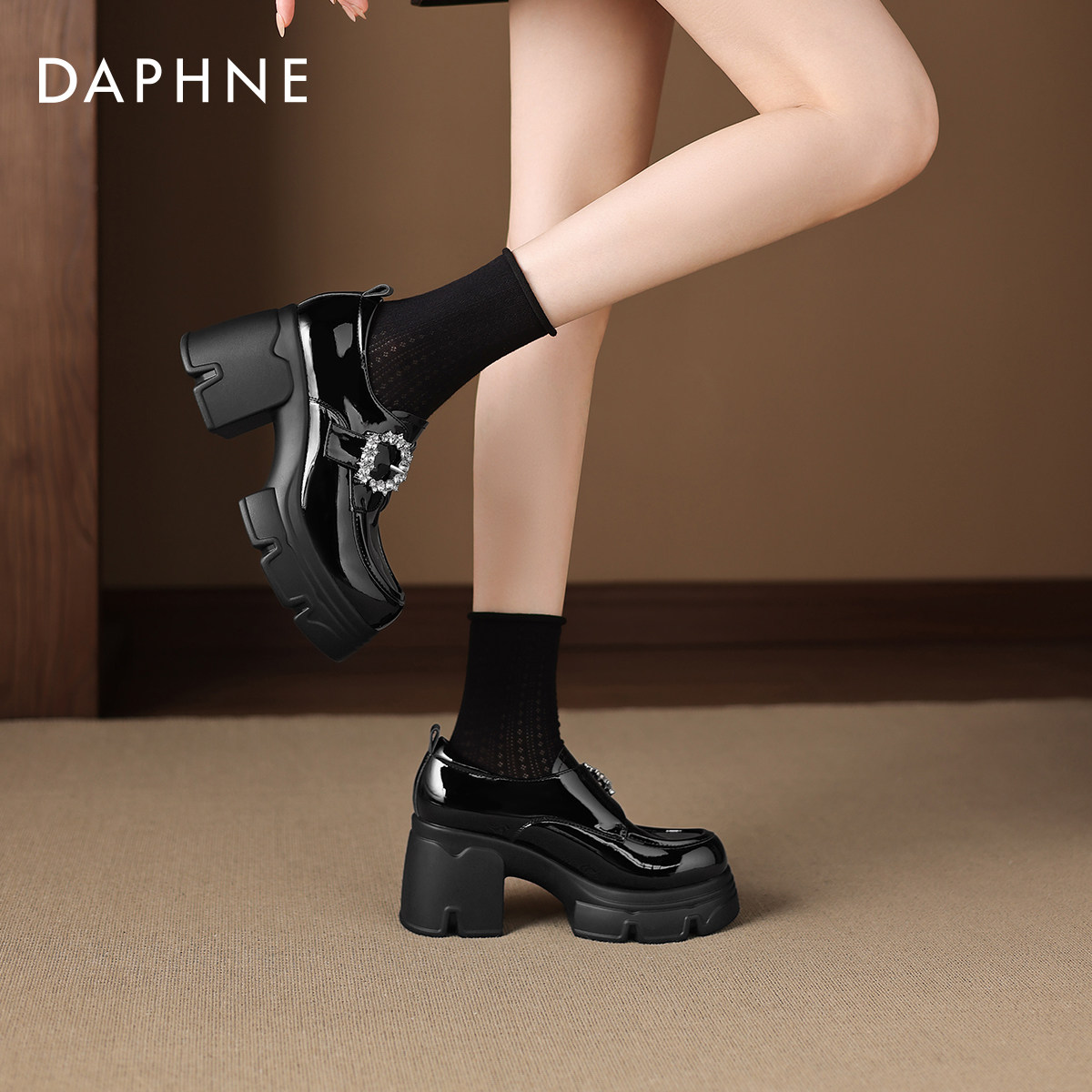 达芙妮粗跟乐福鞋女款2026新款厚底高跟英伦风小皮鞋增高松糕单鞋