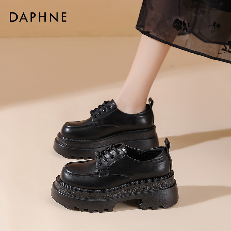 达芙妮粗跟乐福鞋学院风增高单鞋