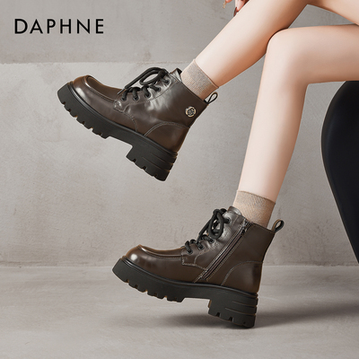 达芙妮2025新款复古英伦风马丁靴