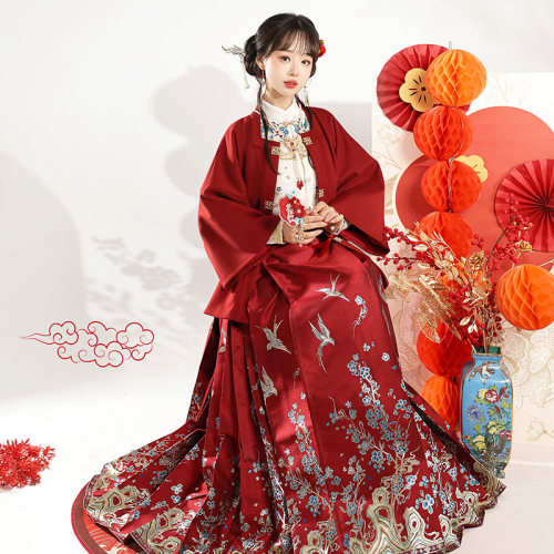肯莎凯重工马面裙套装拜年服秋冬