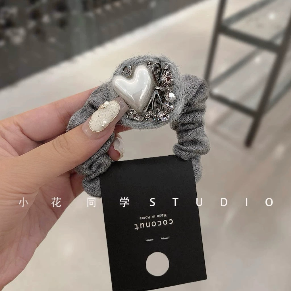 韩国发饰2024新款浅灰色毛线针织爱心珍珠水钻发圈发绳,饰品/流行首饰/时尚饰品新,发饰,淘宝优惠券,粉丝福利购,淘宝优惠卷
