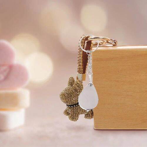 Portable Retractable Lens Magnifier Keychain Unique Design