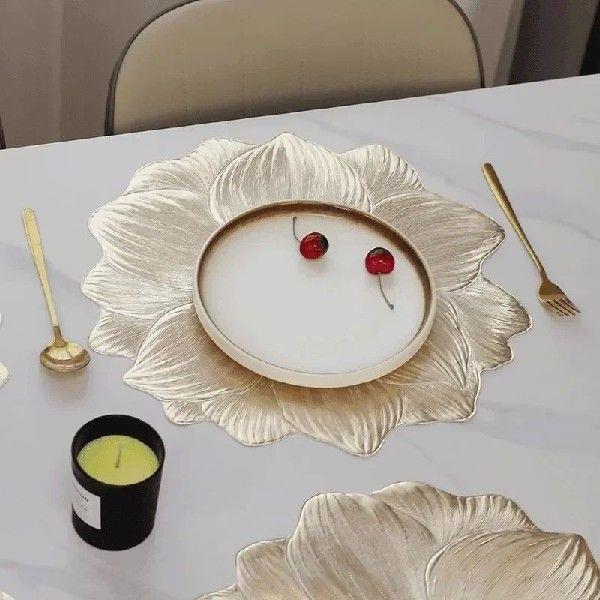 6/4pcs Creative Flower Shaped Placemat PVC Dining Table