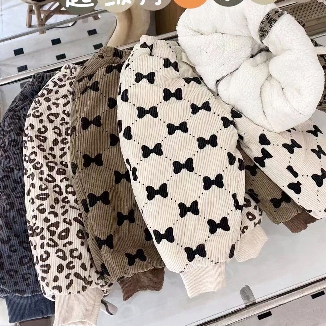 一条过冬儿童灯芯绒加绒长裤外穿保暖裤子2023新款羊羔毛巨厚小童