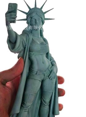 跨境热销tatue of Liberty elfie Figurine自由女神像自拍雕像