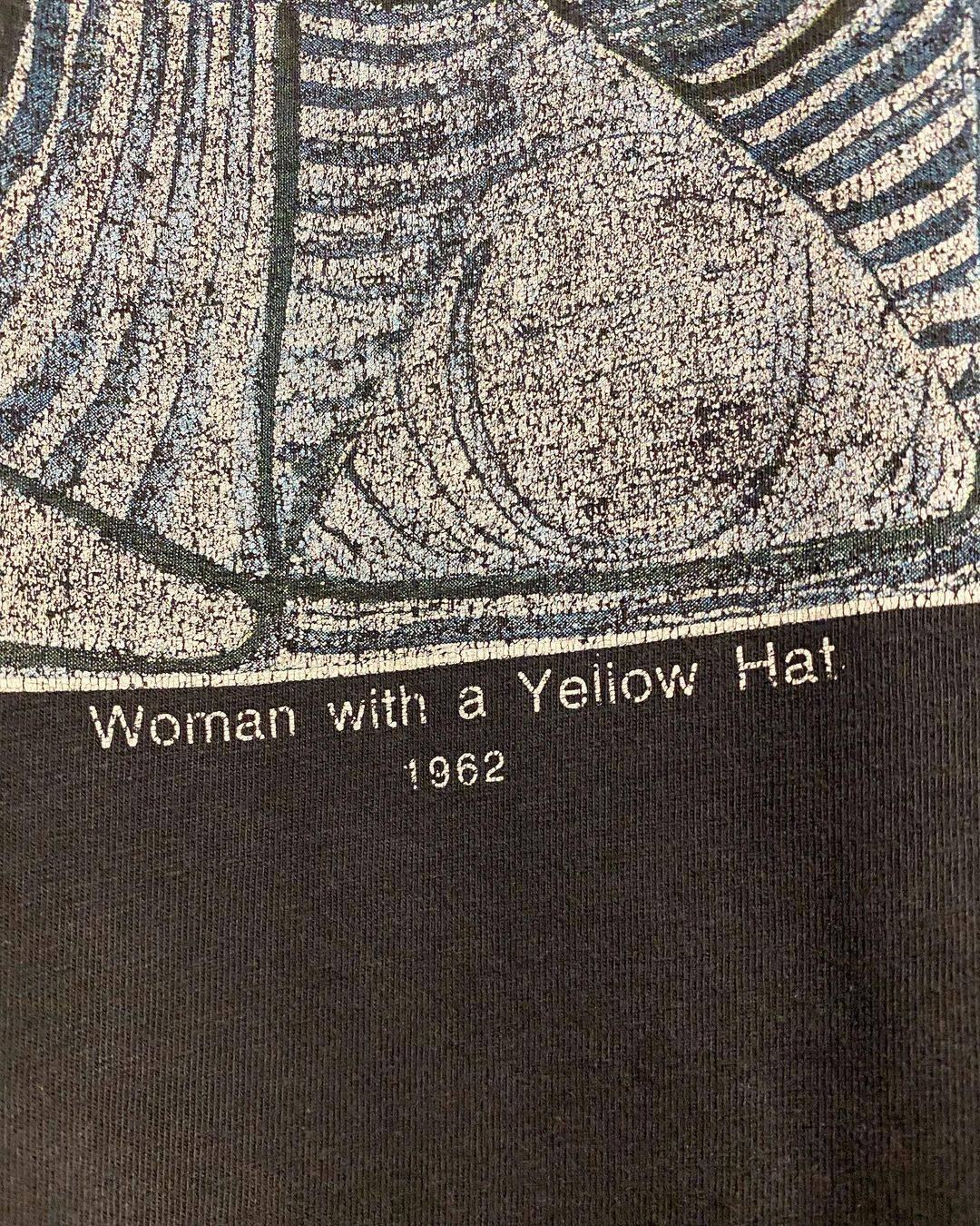 WOMAN IN HAT AND FUR COLLAR PICASSO SHORT T