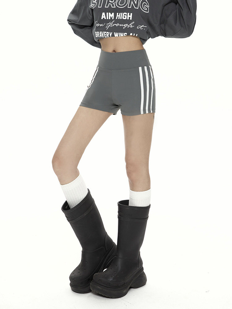 Wild Zero Sports Style Striped Tight Shorts for Women, New Autumn Model, Slimming, Color-Blocking, Versatile Casual Pants