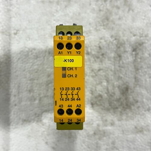 议价法国皮尔兹 PZE X4 24VDC安全继电器型号77可维修
