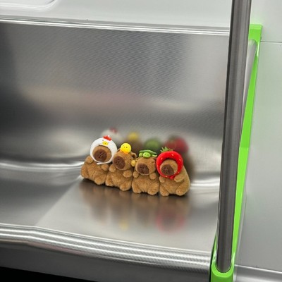 卡皮巴拉公仔迷你包挂件