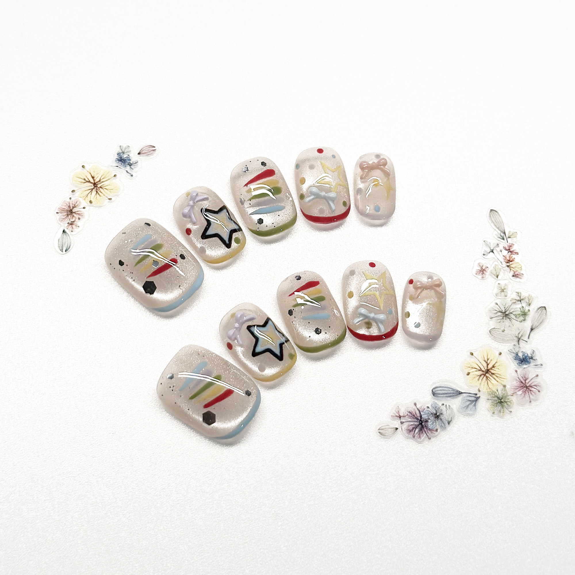 纯手工穿戴甲2025爆款卡马龙彩虹可爱日常短款显白高级感美甲 903