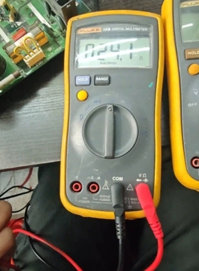 议价福禄克FLUKE15B数字万用表，带表笔，精度不包。成色如图