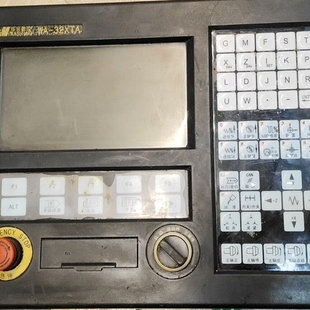 议价华兴数控系统32XTA，拆机品，成色如图，功能完好。主板完整