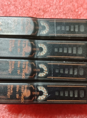 议价欧姆龙光纤放大器处理，E3X-NA11F，4个，成色如图，功