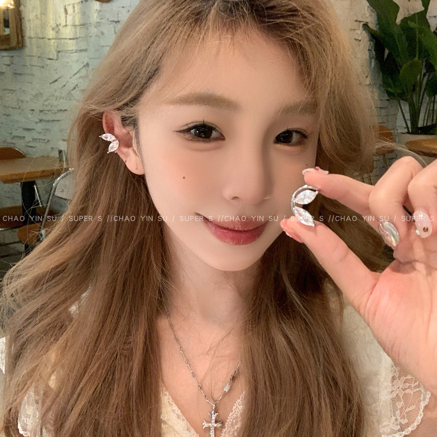 爆闪锆石水滴无耳洞耳夹耳骨钉