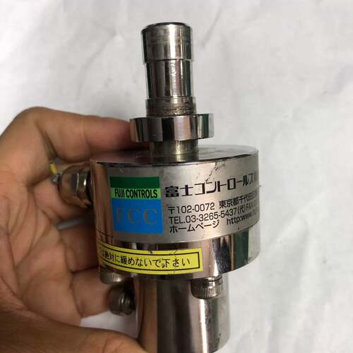 可维修FCC102一0072压力传感器，003R05议价