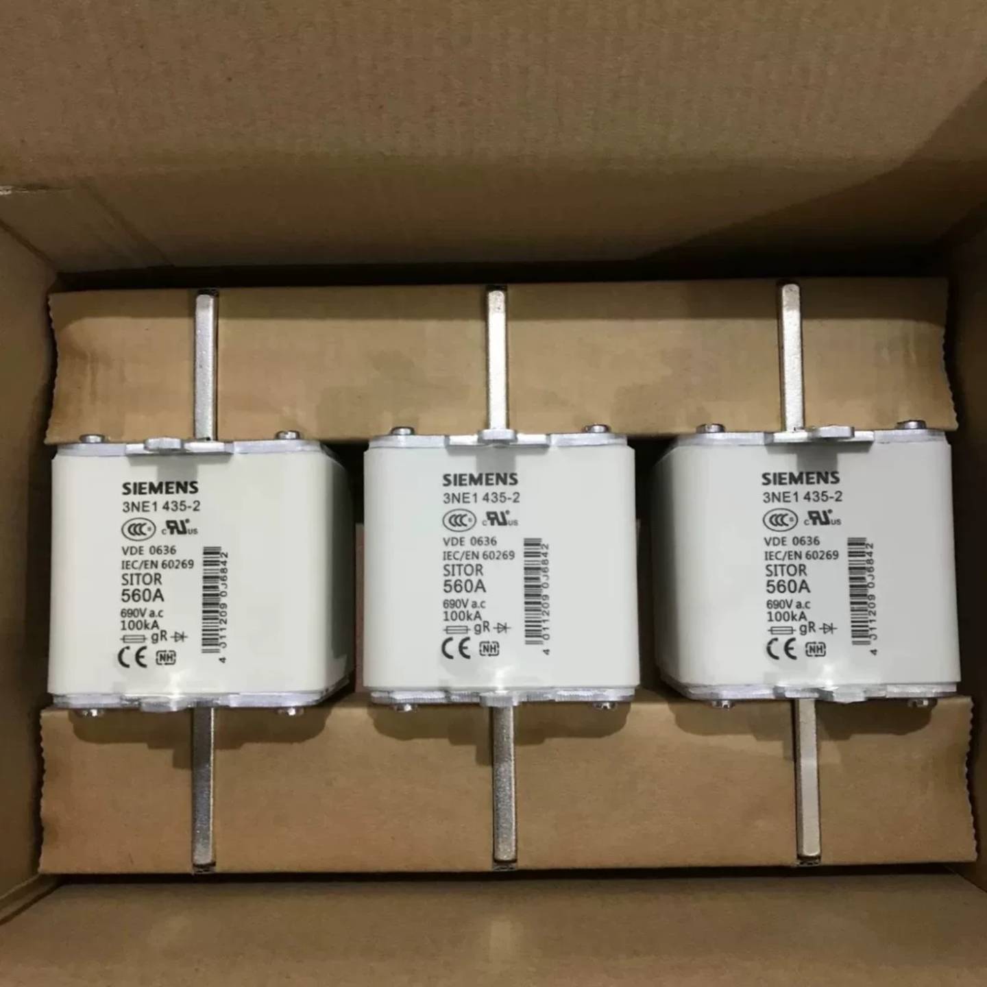 可维修西门子熔断器3NE1435-23NE1436-23NE1议价