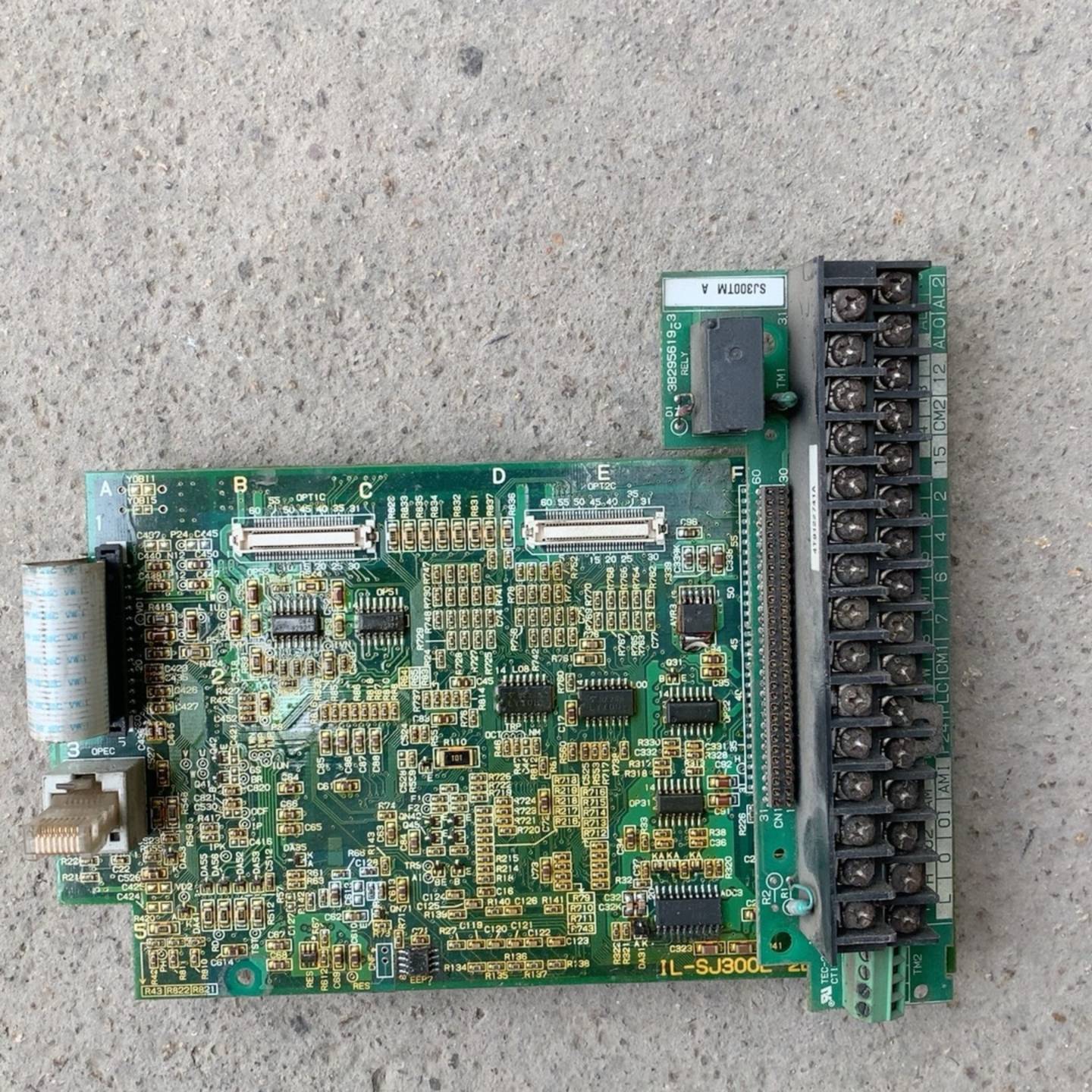 可维修日立变频器主板IL-SJ300E 2B026798-5议价