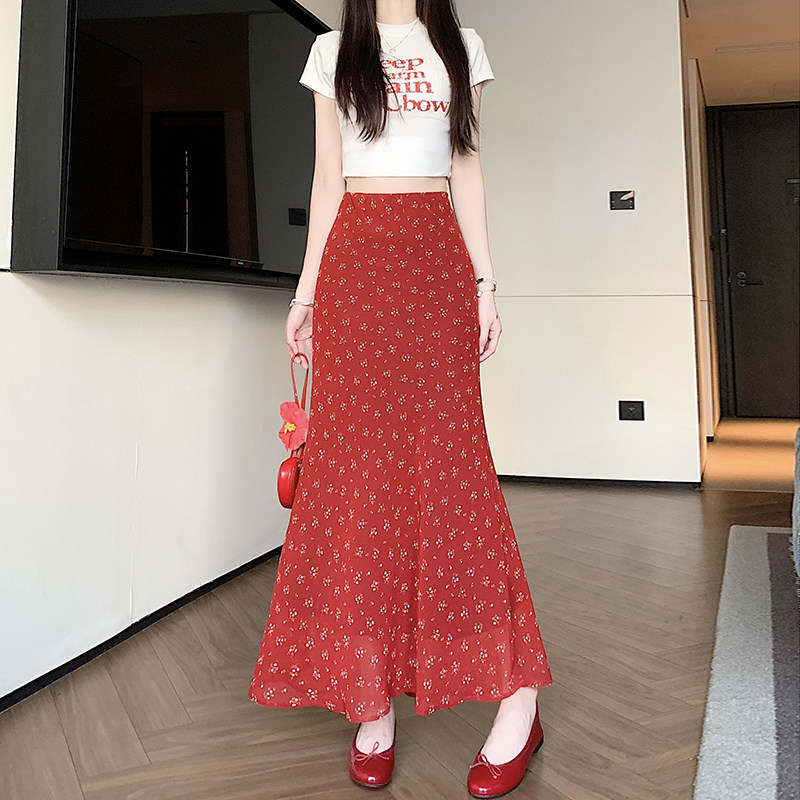 实拍显瘦红色碎花半身裙女2026夏高腰气质a字法式木耳边巨好看中
