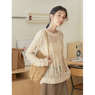 17137 罩衫 Seams Sense｜慵懒度假感缎带纱镂空绞花针织套头长袖