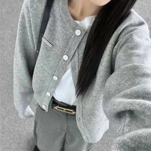 金属标排扣开衫外套女短