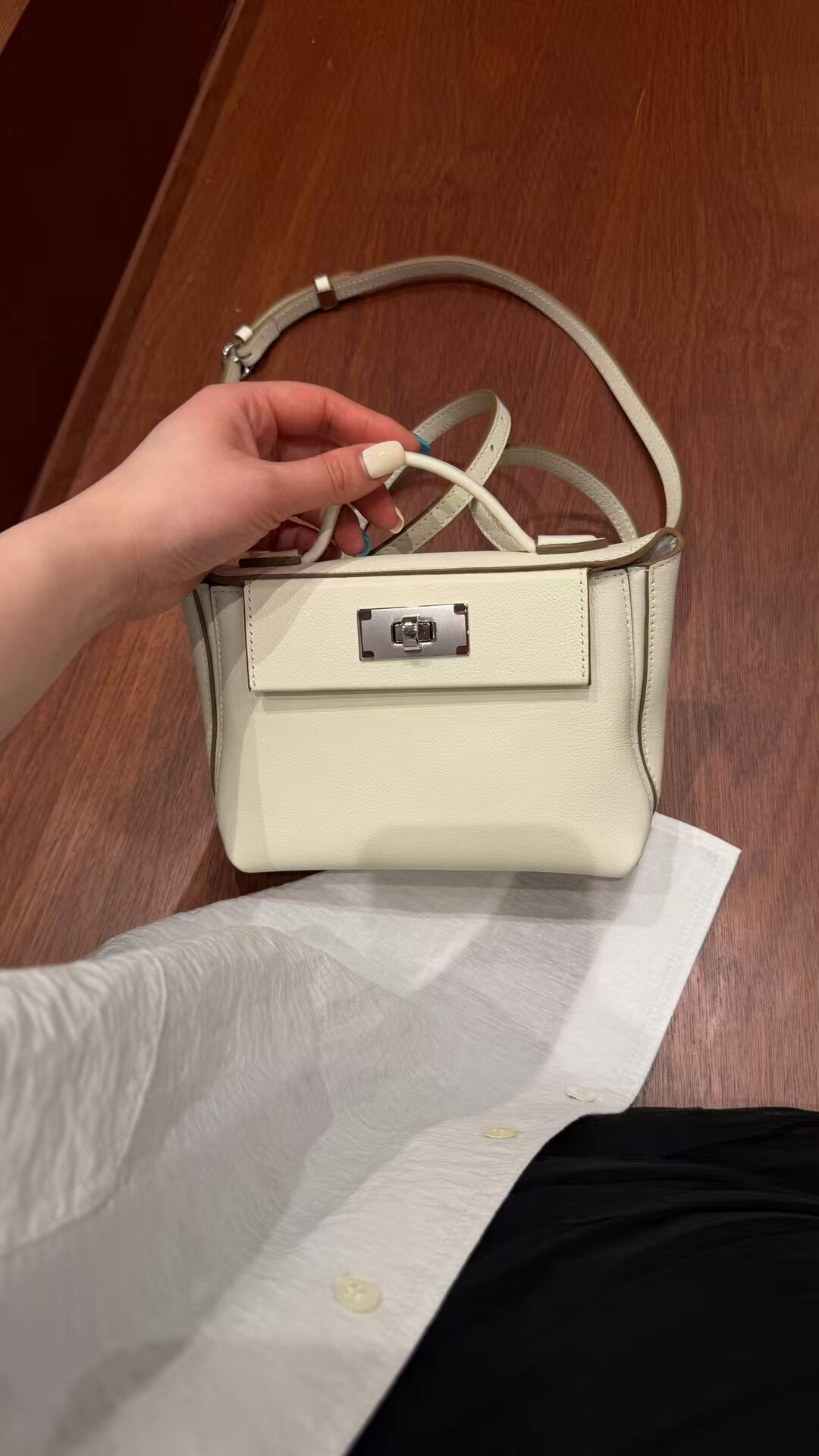 包包女式2026新款欧美时尚高级感小众设计头层牛皮手提单肩斜挎包