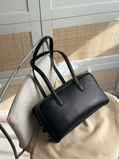 包包女式2026新款日韩时尚高级真皮头层牛皮单肩腋下保龄球手提包