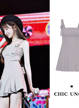 王心凌同款灰色吊带连衣裙女夏新款小个子性感收腰显瘦百褶背带裙