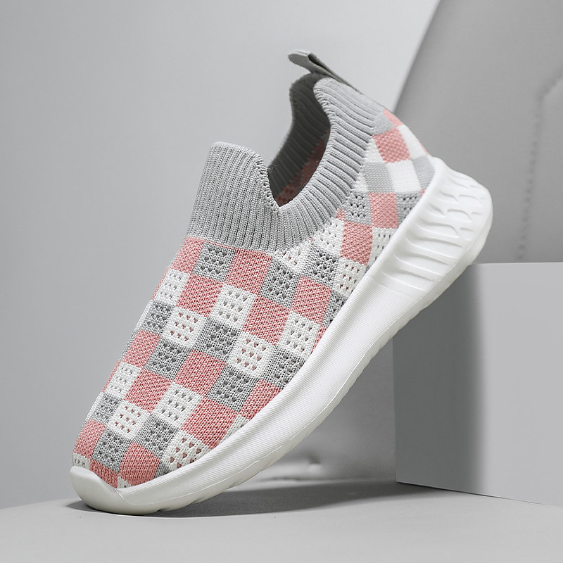 品牌外贸断码女童鞋子春秋新款透气网面一脚蹬轻便男童儿童运动鞋