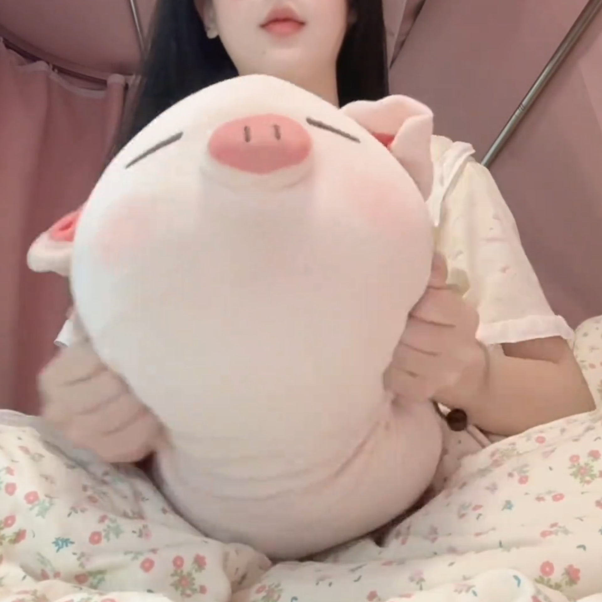 可爱猪猪公仔毛绒玩具趴趴猪玩偶布娃娃男女生款抱枕床上睡觉超软