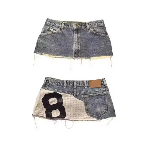 数字印花拼接牛仔短裙Digitalprinted spliced denim short skirt