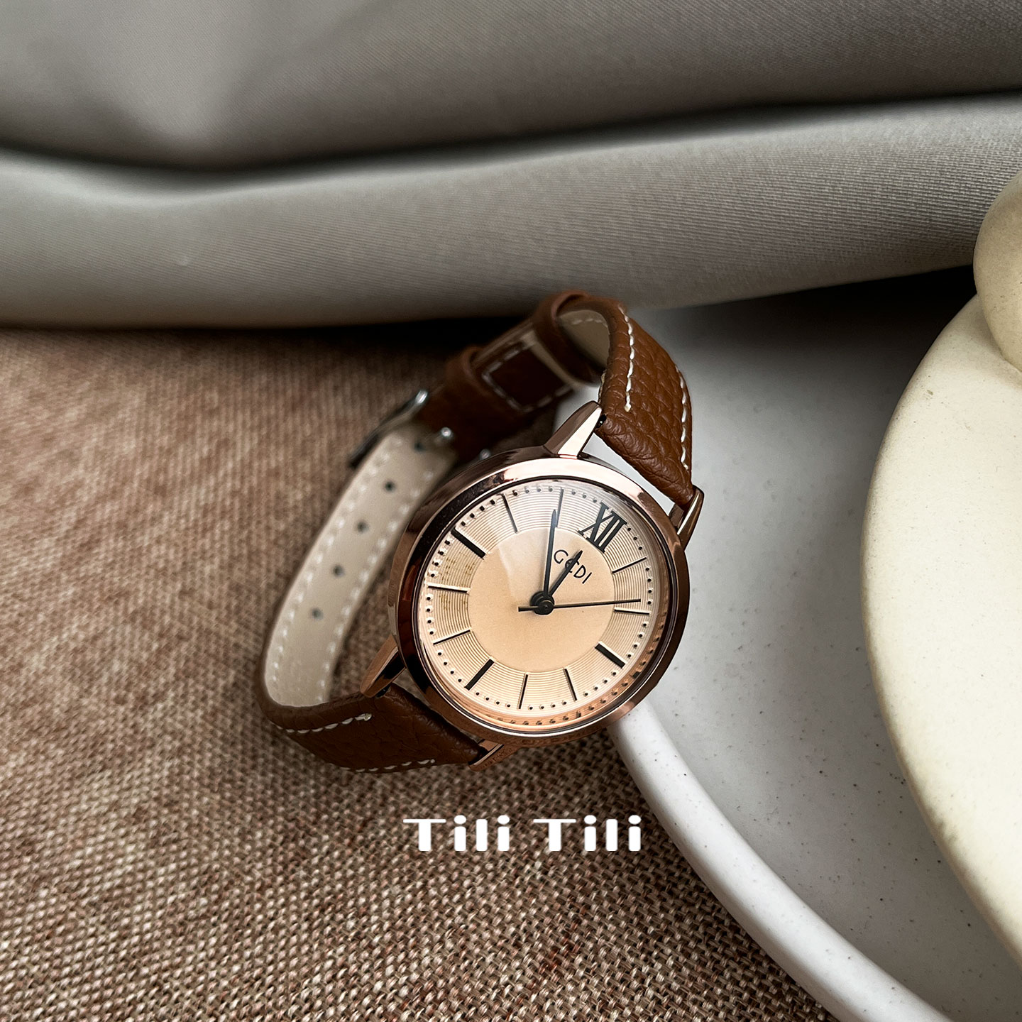 TILI歌迪复古小表盘手表