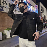 黑色
