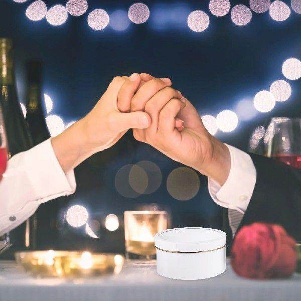 2 Pcs Round Gift Package with Window-Type Holes Shipping