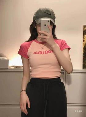 Pink short-sleeved T-shirt for women, summer, small design s