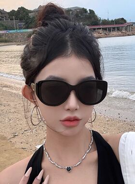 时尚新款海边猫眼墨镜女款高级感