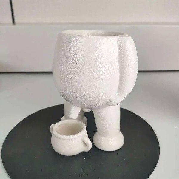 Peeing Plant Pot Resin Novelty Peeing Planter Pot with